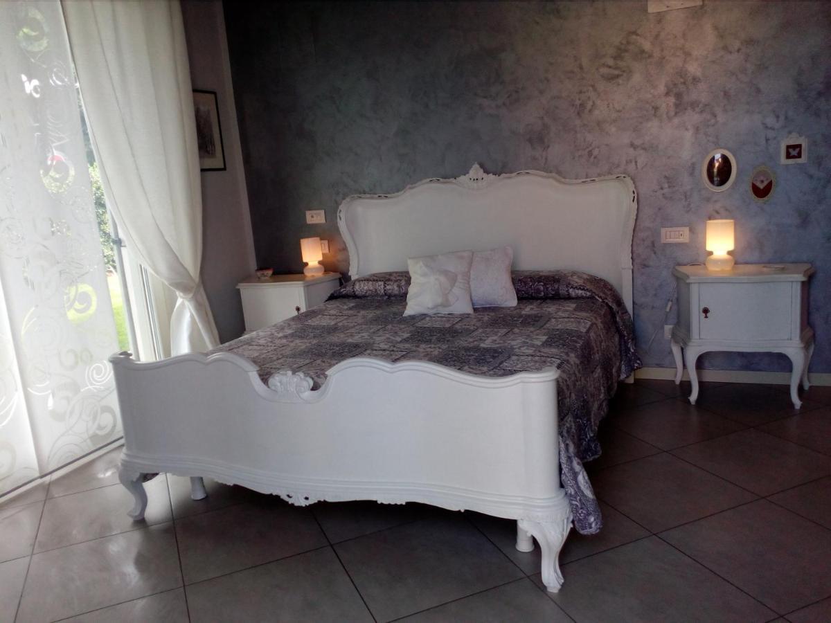 B&B Rosalu - Adults Only ซีร์มิโอเน ภายนอก รูปภาพ